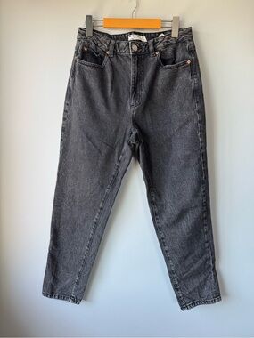 (9) Garage High-Waist Black Wash Mom Jeans